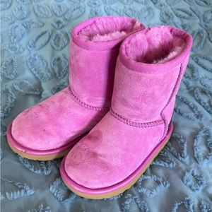 UGG Kids Classic II Genuine Shearling Lined Boot